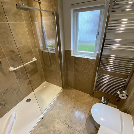 Luxurious 4 Bedroom New England Style - Trewhiddle 30 * St Austell